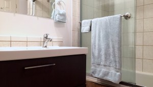 10 actions pour une vie plus slow, minimaliste et zéro déchet dans la salle de bain